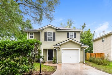 8125 W Cahoon Dr Jacksonville, FL 32221